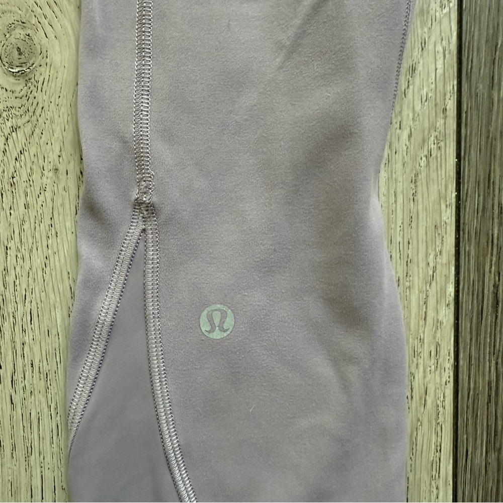 Lululemon Purple High-Waisted Leggings with Smooth Stretch Fabric size 2 - Picture 5 of 8